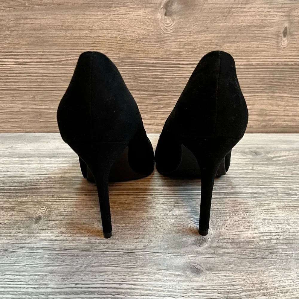 New without tags Abound black classic pointed black flocked heels size 9